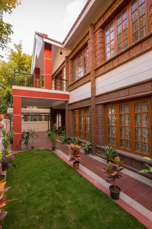 Redstone Villa And Suites Bangalore Eksteriør bilde